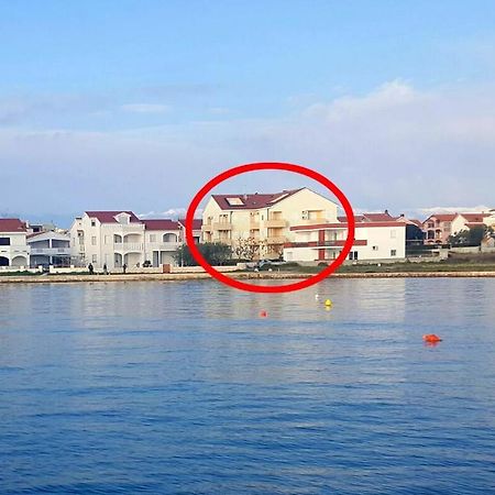Apartments By The Sea Privlaka, Zadar - 14816 Exterior foto