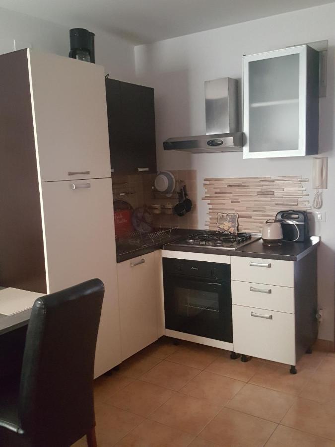 Apartments By The Sea Privlaka, Zadar - 14816 Exterior foto